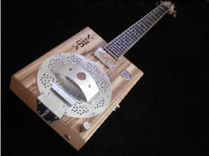 Cigarbox-Guitar 2